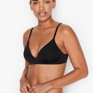 VICTORIAS SECRET Black Wireless Bra Incredible Black Gold Logo Straps Size 32B